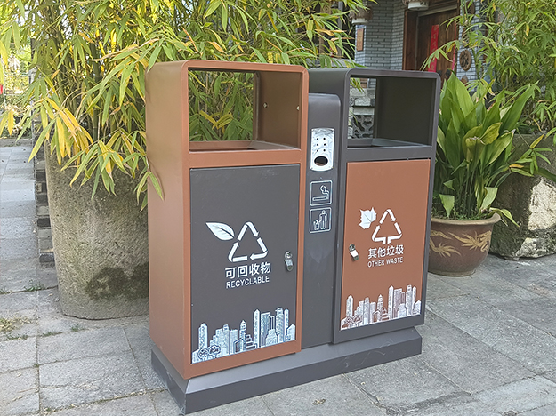 户外垃圾桶